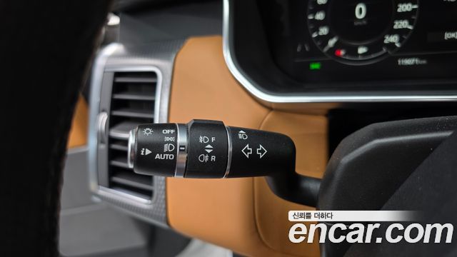 Land Rover Range Rover Sport (II) 3.0 SDV6 HSE Dynamic 2018 — фото 16