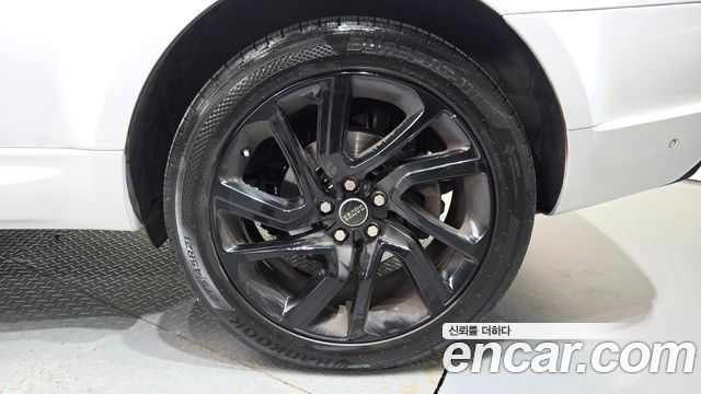 Land Rover Range Rover Sport (II) 3.0 SDV6 HSE Dynamic 2018 — фото 21