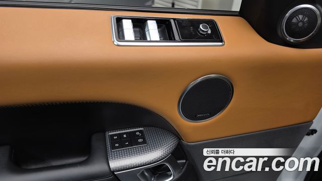 Land Rover Range Rover Sport (II) 3.0 SDV6 HSE Dynamic 2018 — фото 27