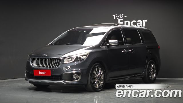 Kia Carnival 9-seater Noblesse 2015 — фото 1