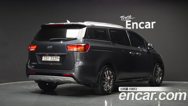 Kia Carnival 9-seater Noblesse 2015 — фото 2