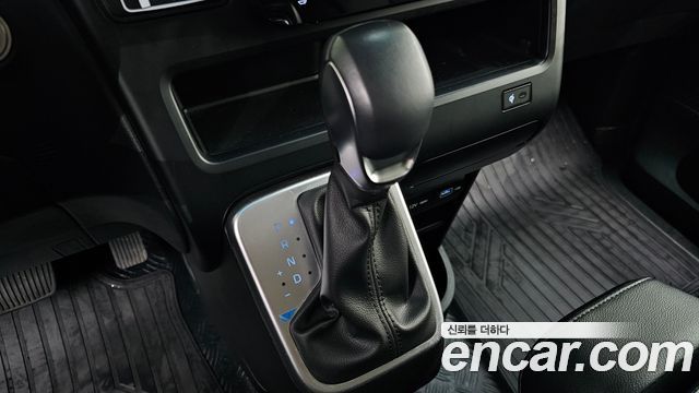 Hyundai Staria 4WD Tourer 9-Seater Modern 2022 — фото 9