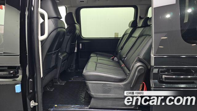 Hyundai Staria 4WD Tourer 9-Seater Modern 2022 — фото 12