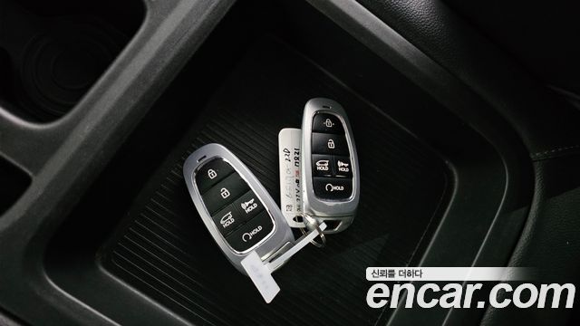 Hyundai Staria 4WD Tourer 9-Seater Modern 2022 — фото 17