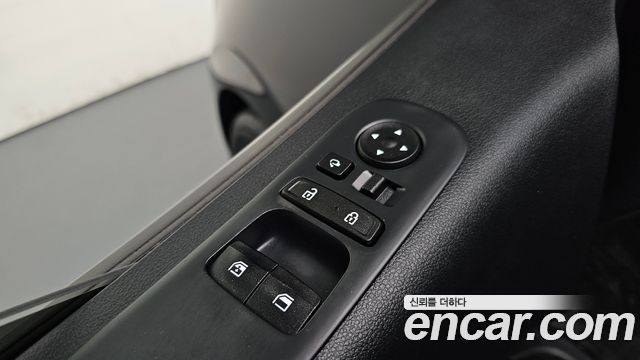Hyundai Staria 4WD Tourer 9-Seater Modern 2022 — фото 29