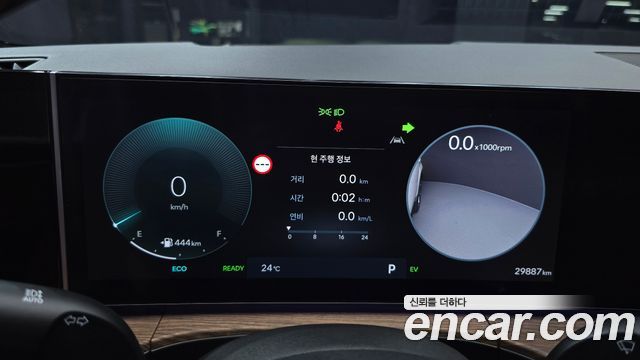 Hyundai Santa Fe (MX5) HEV 1.6 2WD Calligraphy 2025 — фото 8