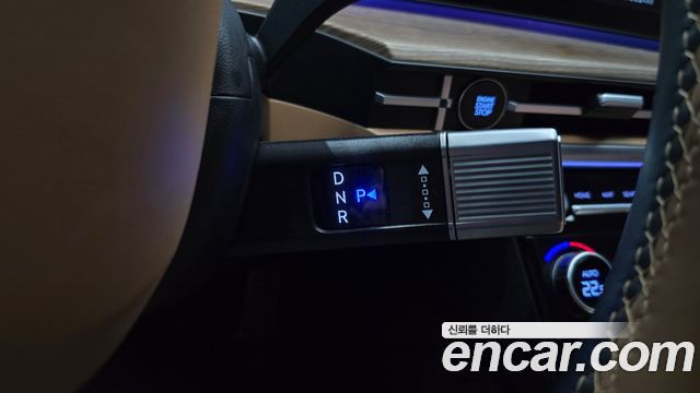 Hyundai Santa Fe (MX5) HEV 1.6 2WD Calligraphy 2025 — фото 9