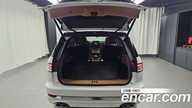Lincoln Aviator (II) 3.0 Black Label AWD 2021 — фото 17