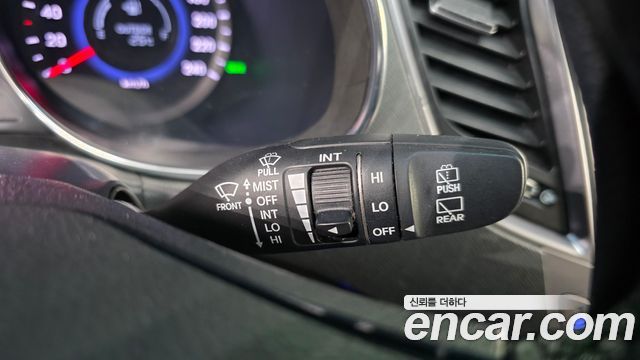 Hyundai Santa Fe (DM) Diesel(e-VGT) 2.2 2WD Exclusive 2013 — фото 28