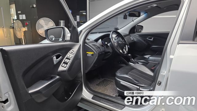 Hyundai Tucson ix Diesel(e-VGT) 2WD Smart special 2014 — фото 10