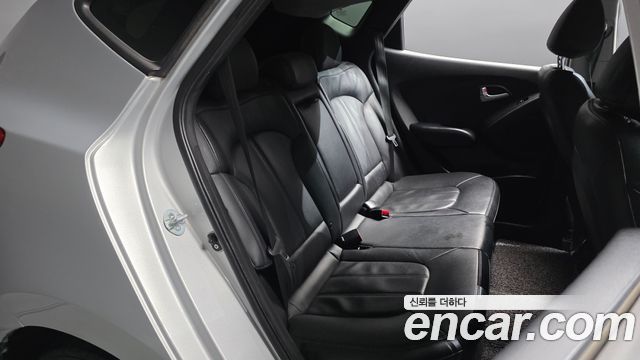 Hyundai Tucson ix Diesel(e-VGT) 2WD Smart special 2014 — фото 11