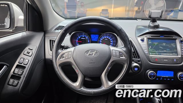 Hyundai Tucson ix Diesel(e-VGT) 2WD Smart special 2014 — фото 13