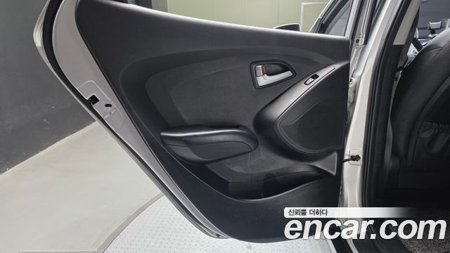Hyundai Tucson ix Diesel(e-VGT) 2WD Smart special 2014 — фото 25