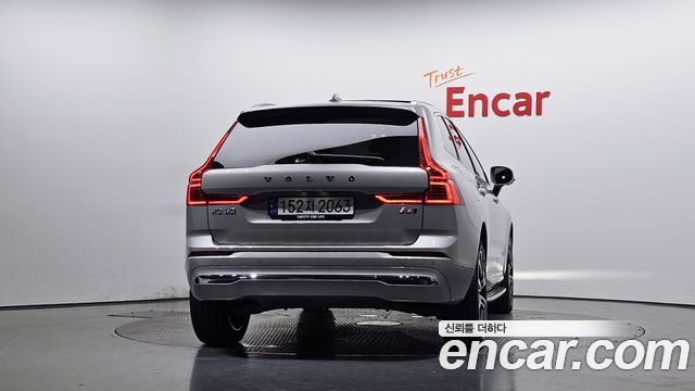 Volvo XC60 (II) B6 Ultimate Bright 2023 — фото 4
