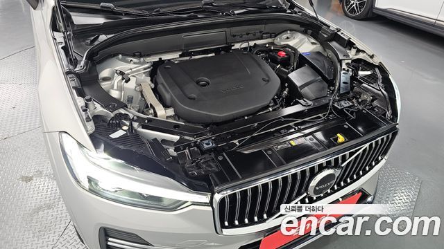 Volvo XC60 (II) B6 Ultimate Bright 2023 — фото 6