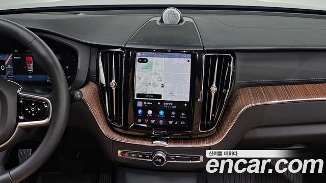 Volvo XC60 (II) B6 Ultimate Bright 2023 — фото 14