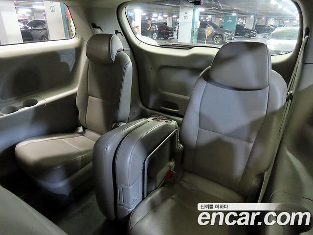 Kia Carnival 11-seater Deluxe 2016 — фото 8