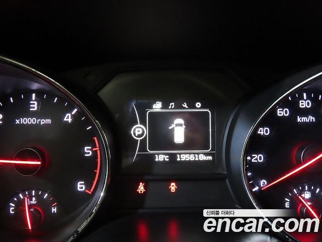Kia Carnival 11-seater Deluxe 2016 — фото 10