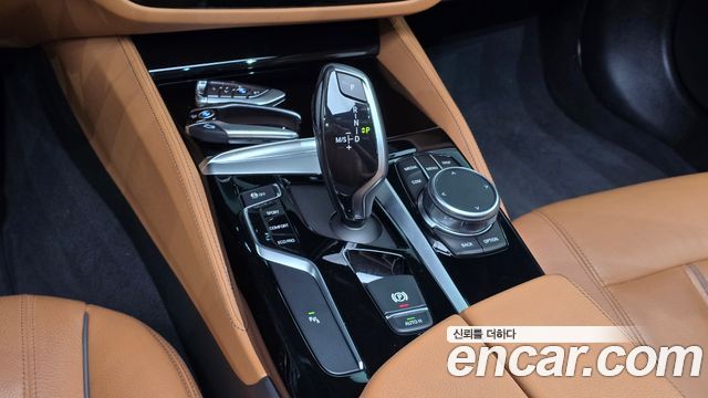 BMW 5 Series (G30) 520i Luxury 2020 — фото 9