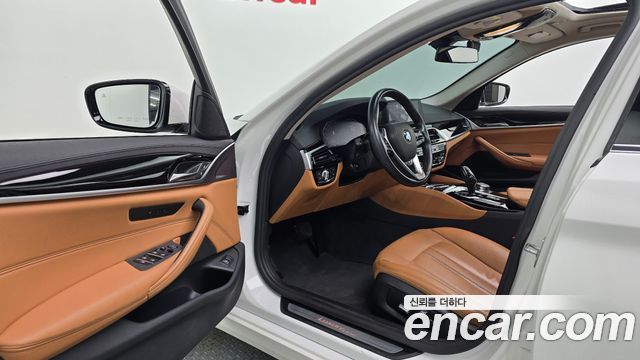 BMW 5 Series (G30) 520i Luxury 2020 — фото 10