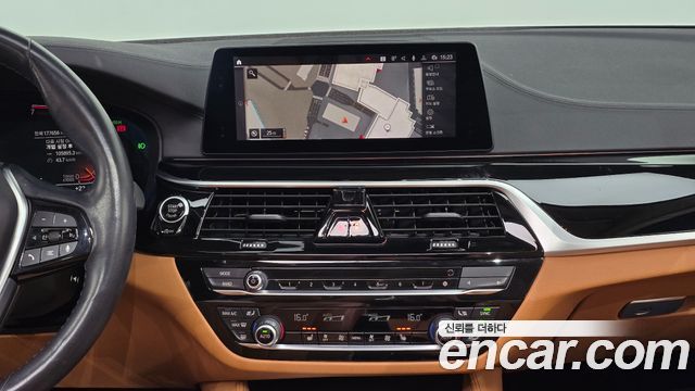 BMW 5 Series (G30) 520i Luxury 2020 — фото 22
