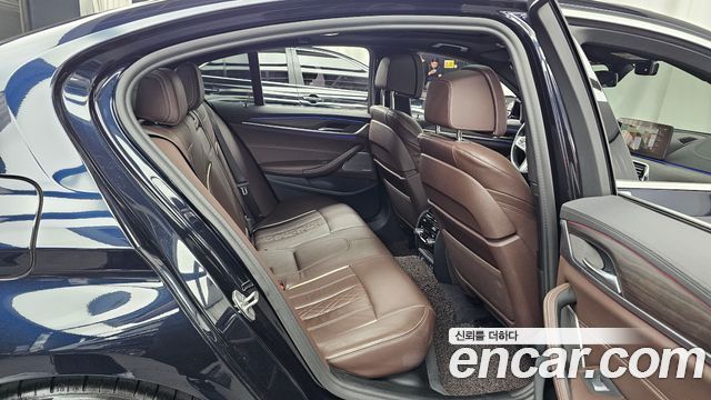 BMW 5 Series (G30) 530i xDrive M Sport Package 2021 — фото 12