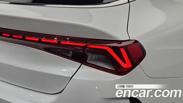 Kia K5 (III) 2.0 Noblesse 2020 — фото 23