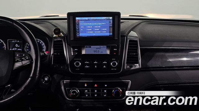 KG Mobility (SsangYong) Rexton Sports Khan Diesel 2.2 4WD Wild 2021 — фото 14