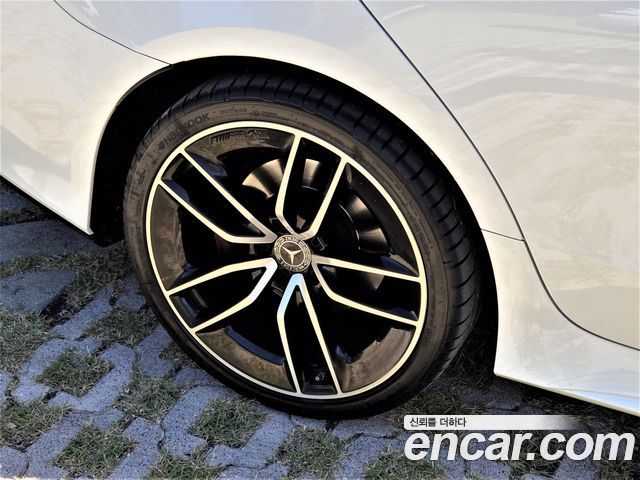Mercedes-Benz CLS-Class (C257) CLS400d 4MATIC AMG Line 2019 — фото 5