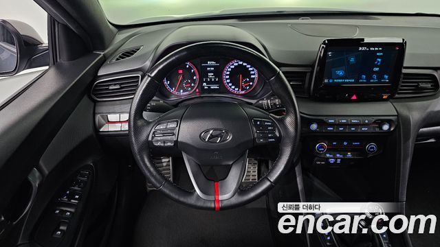 Hyundai Veloster (JS) 1.6 Turbo Sport Core 2018 — фото 13