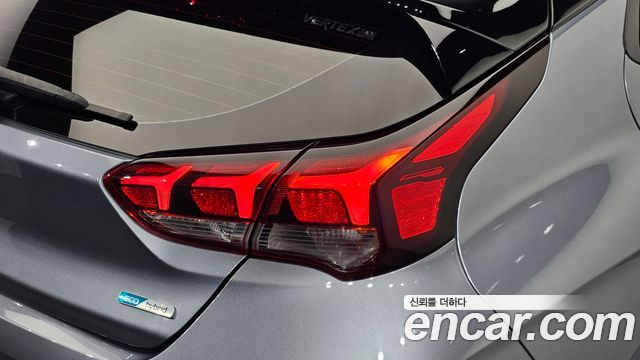 Hyundai Veloster (JS) 1.6 Turbo Sport Core 2018 — фото 23