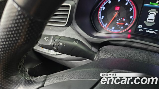 Hyundai Veloster (JS) 1.6 Turbo Sport Core 2018 — фото 29