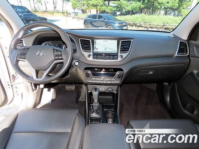 Hyundai Tucson Gasoline 1.6 turbo 2WD Modern 2018 — фото 7