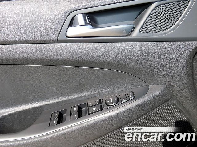 Hyundai Tucson Gasoline 1.6 turbo 2WD Modern 2018 — фото 15