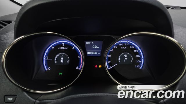 Hyundai Tucson ix Diesel 2WD LMX20 Premium 2012 — фото 8