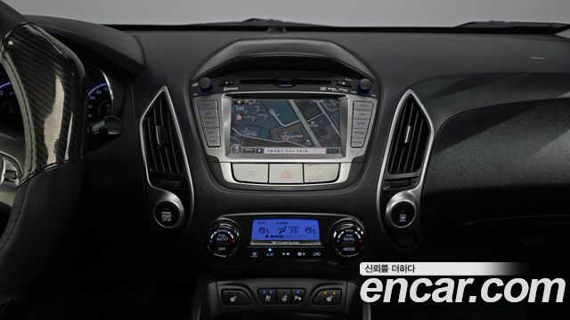 Hyundai Tucson ix Diesel 2WD LMX20 Premium 2012 — фото 14