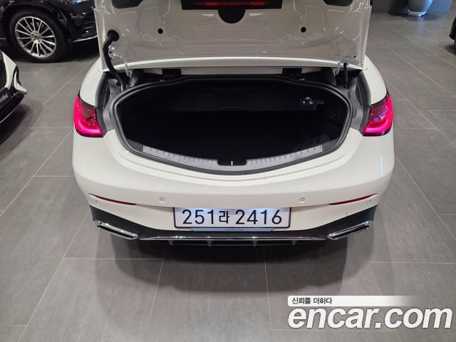 Mercedes-Benz CLE-Class (C236) CLE450 4MATIC Cabriolet 2026 — фото 17