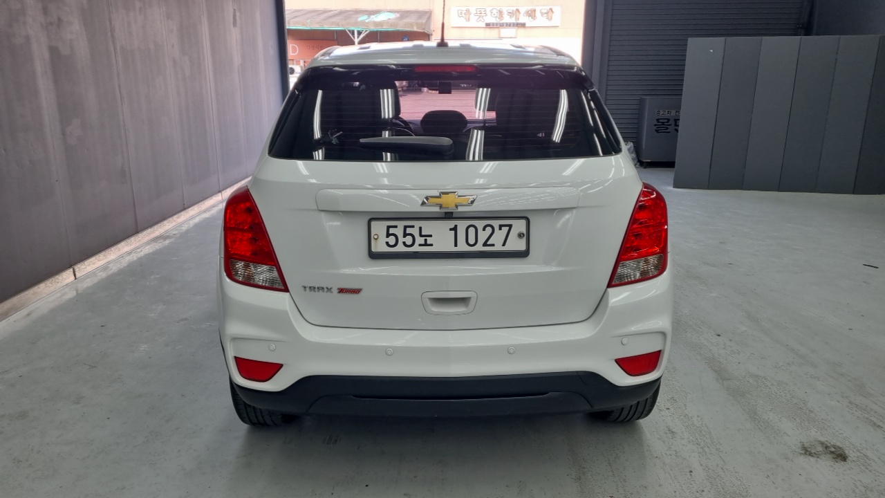 Chevrolet Trax 1.4 LS Deluxe 2019 — фото 4