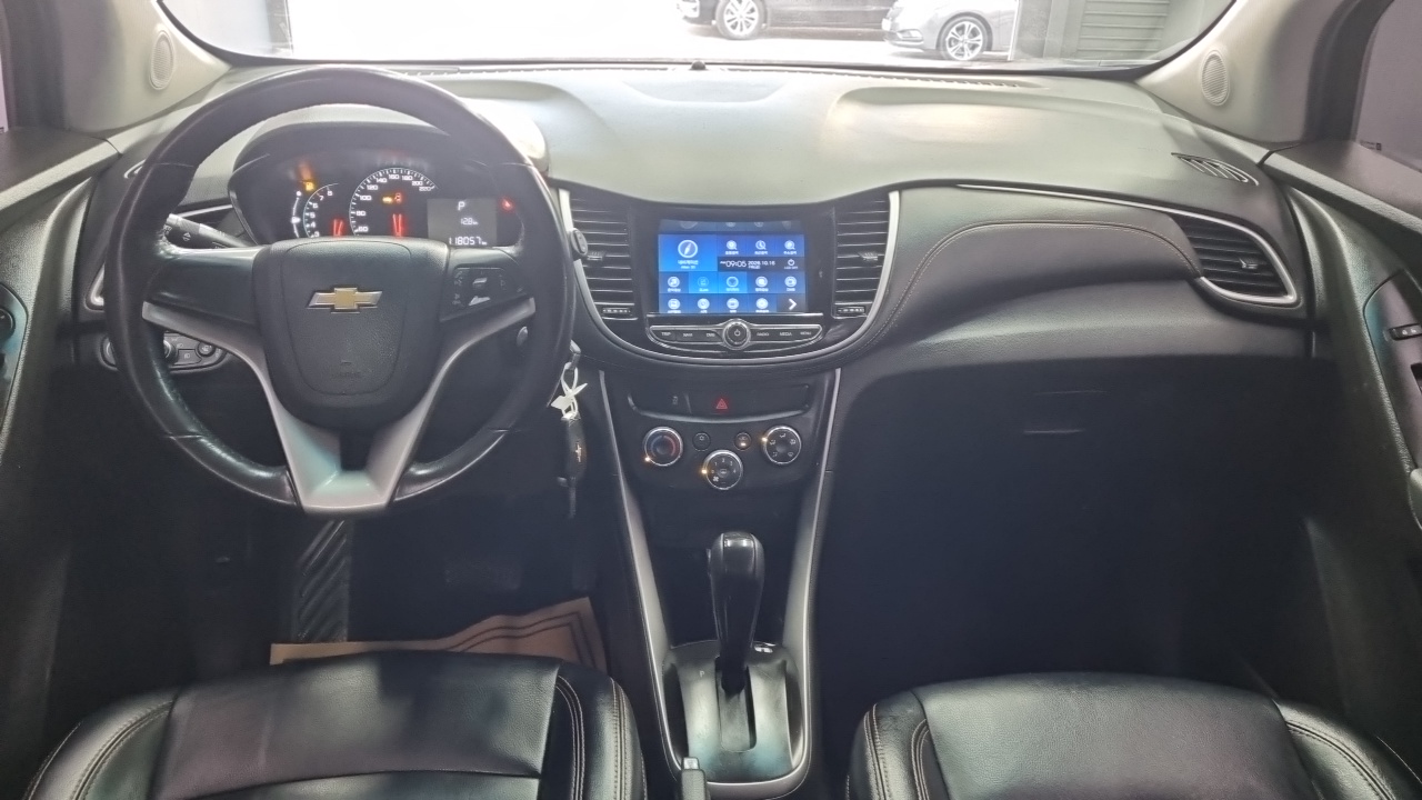 Chevrolet Trax 1.4 LS Deluxe 2019 — фото 7