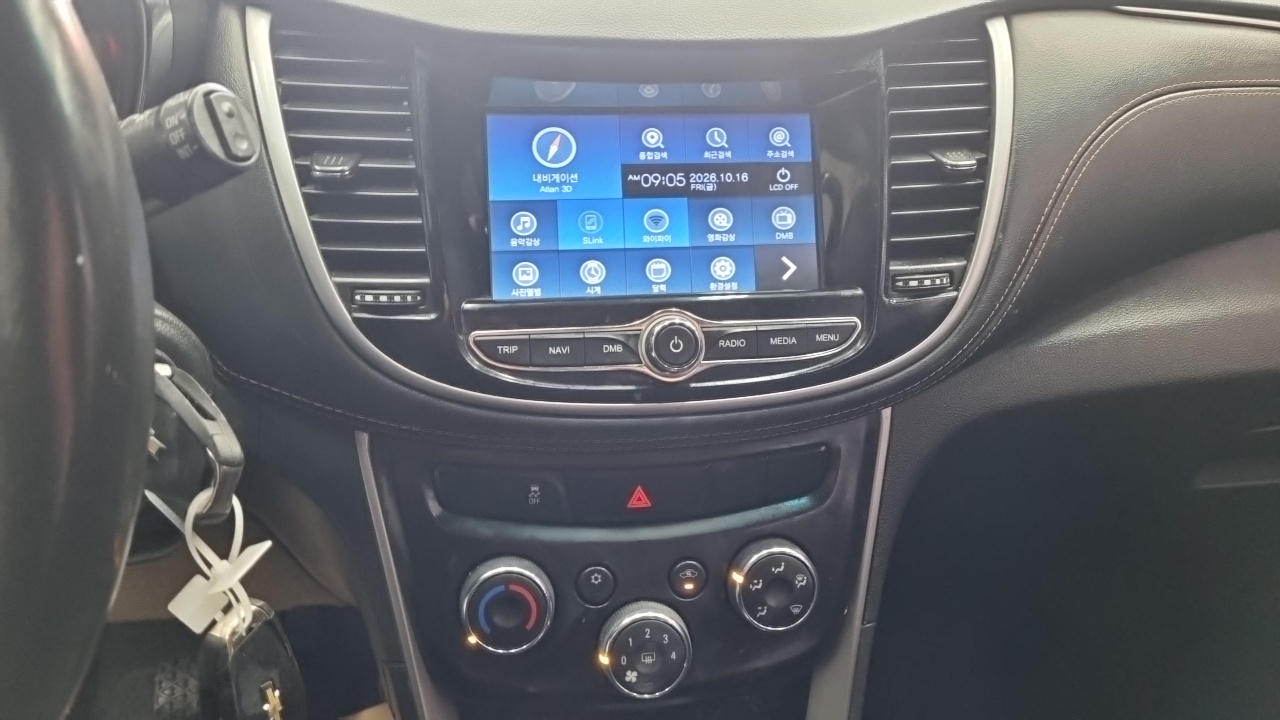 Chevrolet Trax 1.4 LS Deluxe 2019 — фото 19