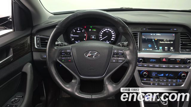 Hyundai Sonata (LF) 1.7 Diesel Smart Special 2017 — фото 14