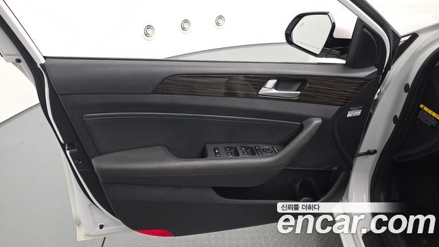 Hyundai Sonata (LF) 1.7 Diesel Smart Special 2017 — фото 24