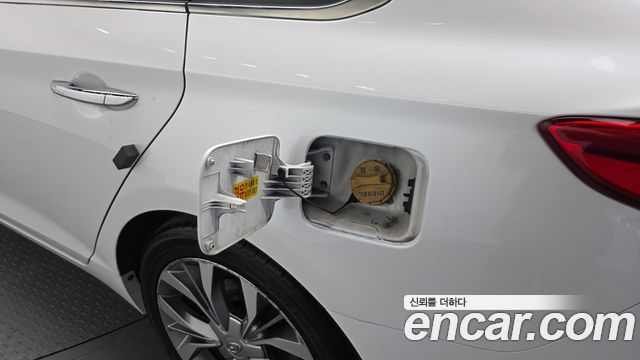 Hyundai Sonata (LF) 1.7 Diesel Smart Special 2017 — фото 37