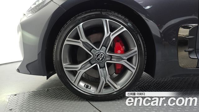 Kia Stinger 3.3 Turbo AWD GT 2020 — фото 5