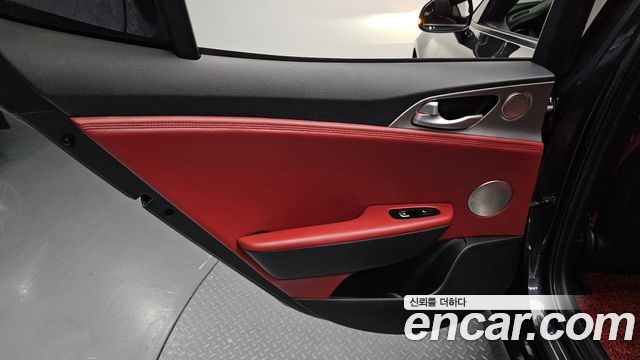 Kia Stinger 3.3 Turbo AWD GT 2020 — фото 25