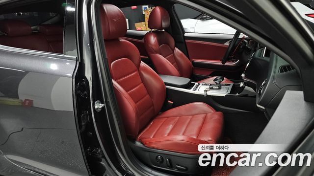 Kia Stinger 3.3 Turbo AWD GT 2020 — фото 26