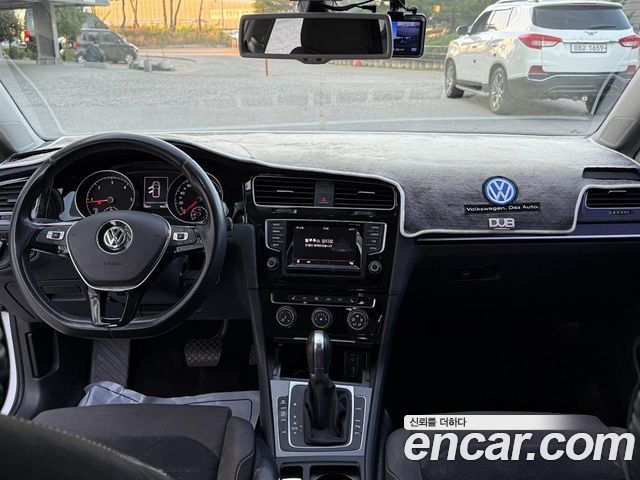 Volkswagen Golf (VII) 1.6 TDI 2015 — фото 7