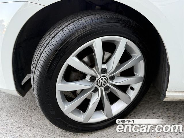 Volkswagen Golf (VII) 1.6 TDI 2015 — фото 22