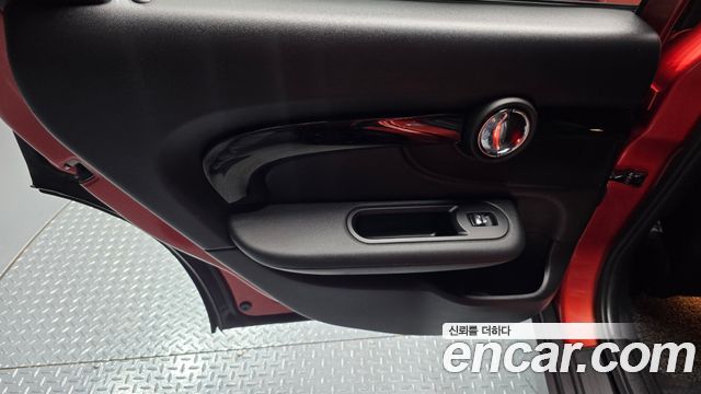 MINI Cooper Clubman High 2nd 2020 — фото 25