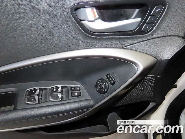 Hyundai Santa Fe The Prime Diesel 2.2 2WD Exclusive 2016 — фото 17